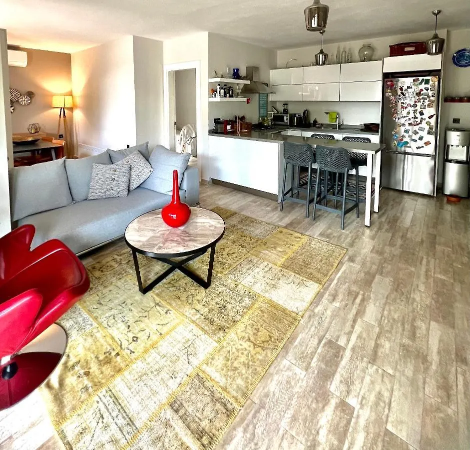 Cute Bodrum Home, Modern 2 Plus 1 Stand Alone House With Garden, Near The Beach Turkije