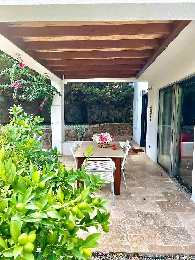 Vakantiehuis Cute Bodrum Home, Modern 2 Plus 1 Stand Alone House With Garden, Near The Beach